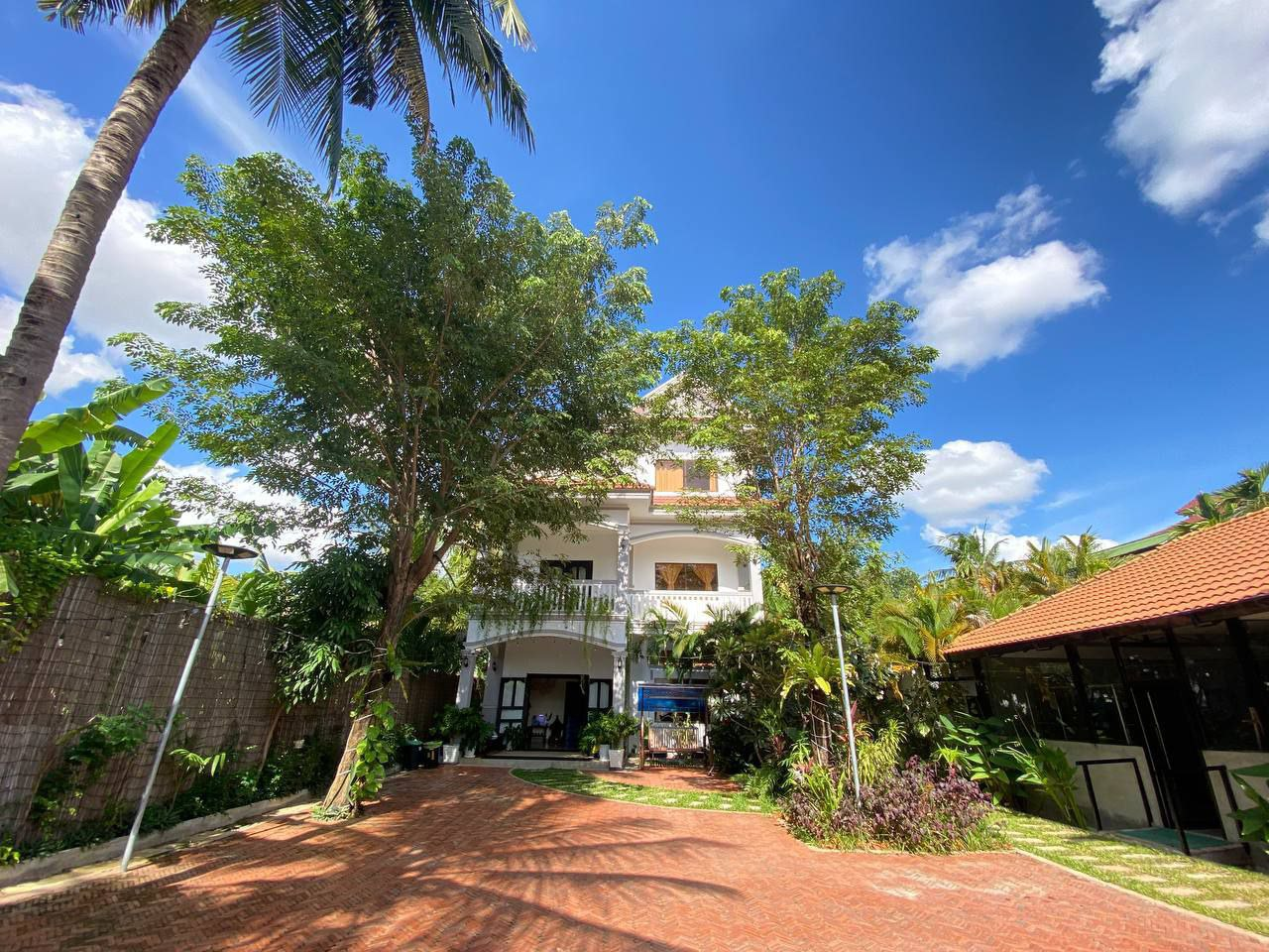 Home Stay in City