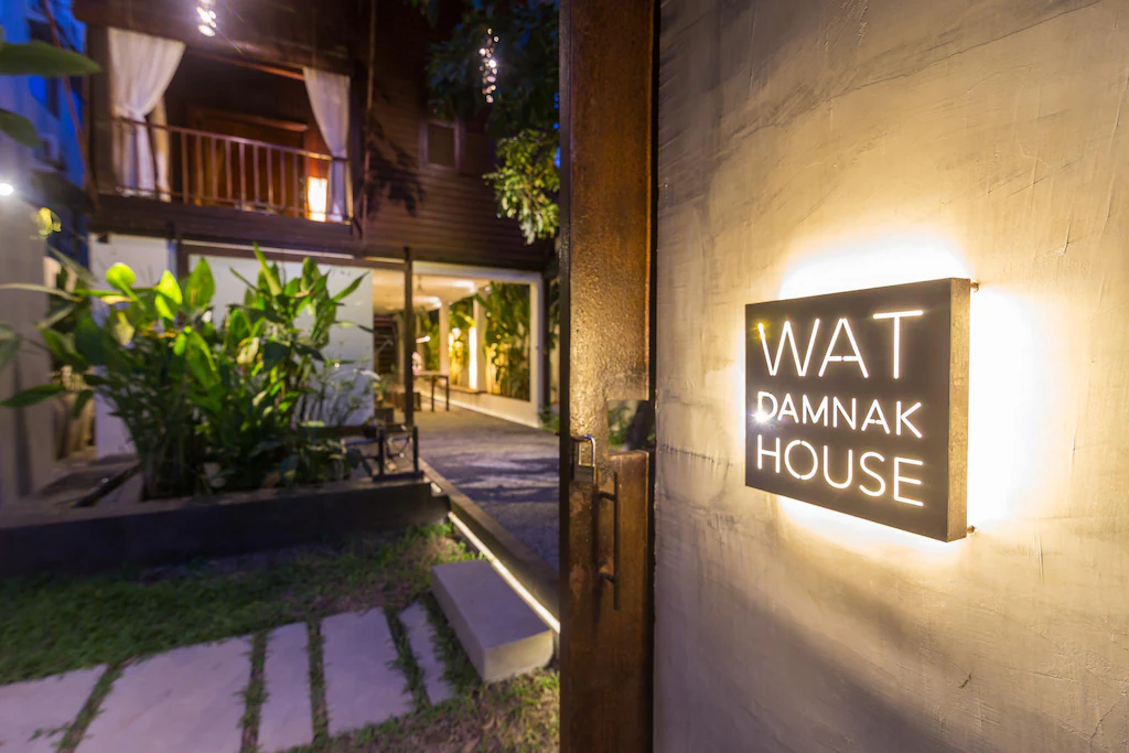 Wat Damnak House